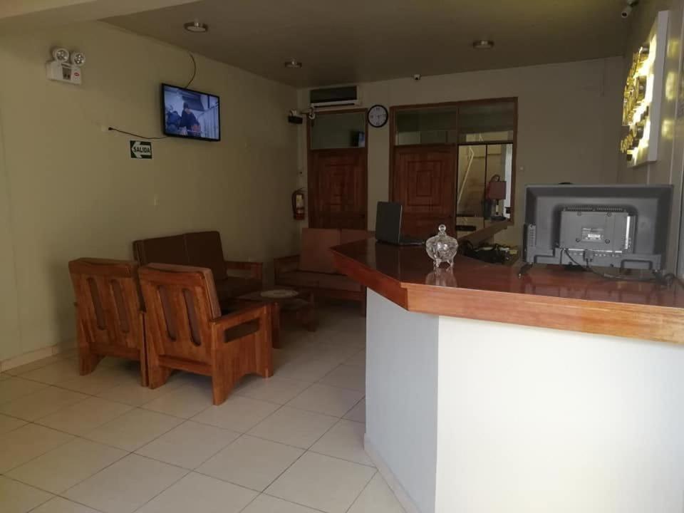 Tarapoto Hostal *** Hotel Iquitos Kültér fotó